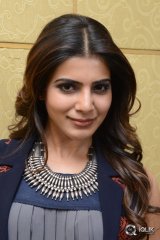 Samantha at Nava Manmadhudu Movie Press Meet